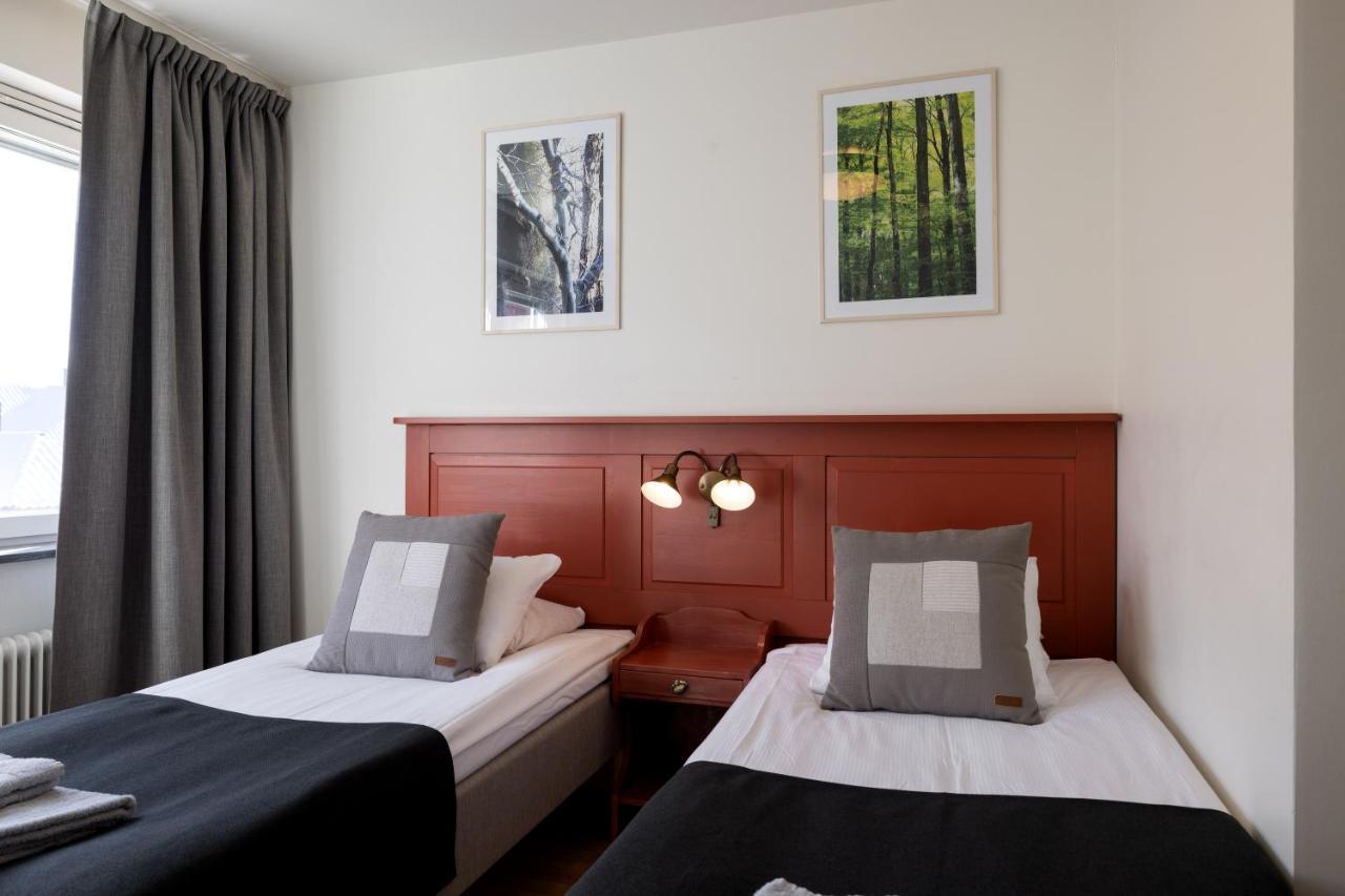 Hotel Bishops Arms Mora Dış mekan fotoğraf