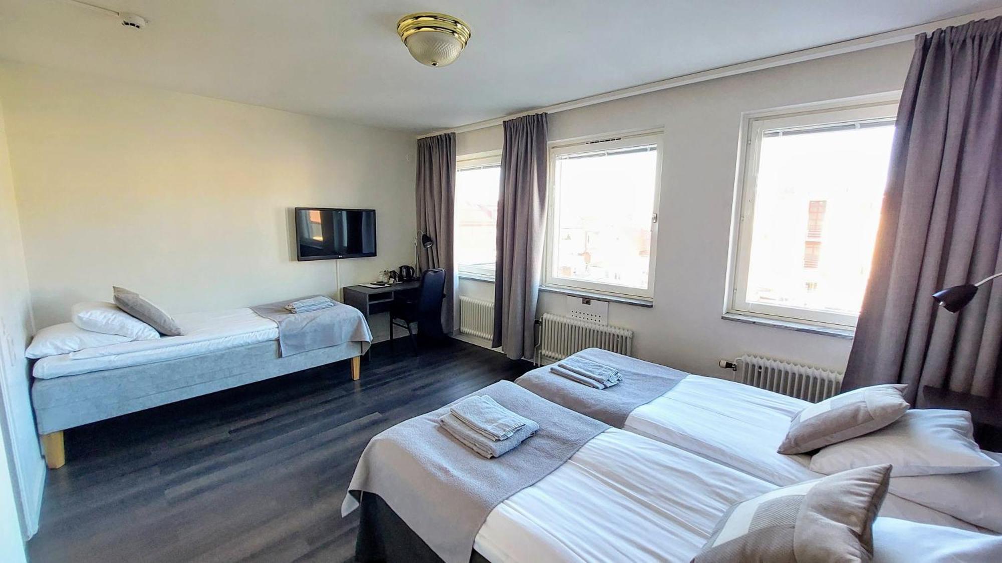 Hotel Bishops Arms Mora Dış mekan fotoğraf
