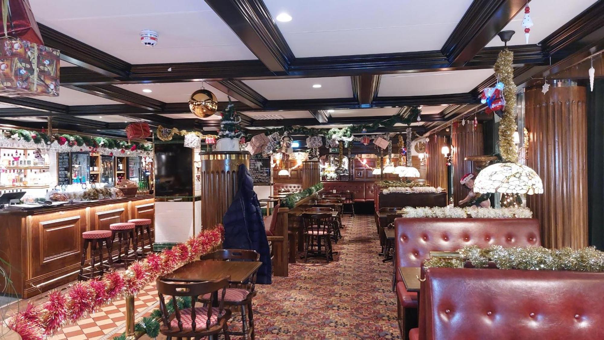 Hotel Bishops Arms Mora Dış mekan fotoğraf