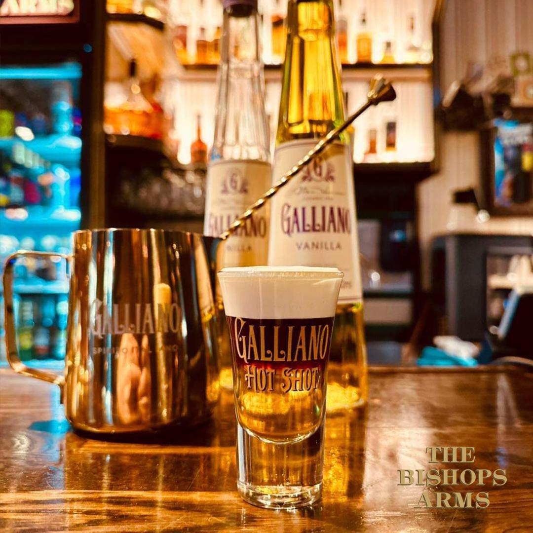 Hotel Bishops Arms Mora Dış mekan fotoğraf