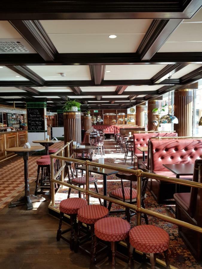 Hotel Bishops Arms Mora Dış mekan fotoğraf
